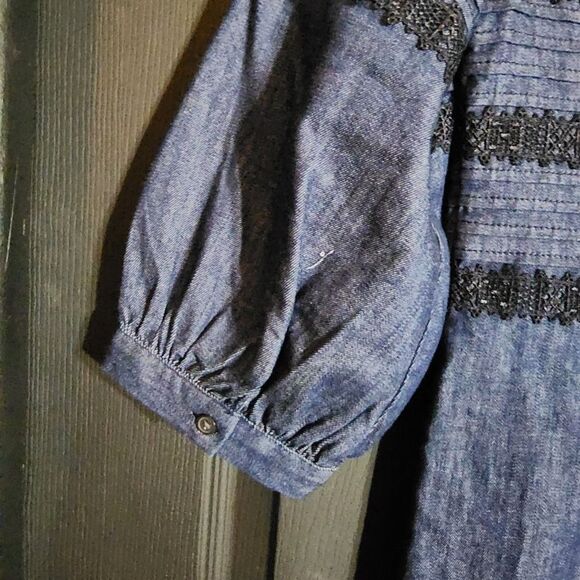 Banana Republic Puff Sleeve Pintuck & Lace Shift Dress in Rinse Preppy Work - Picture 11 of 13